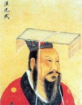 唐高宗率文武百官,扈从仪仗,武后率内外命妇,从东都紫微城出发,封禅车